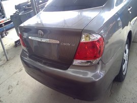 2005 TOYOTA CAMRY, GRAY, LE MODEL, 2.4L, AT, FWD,  Z26296